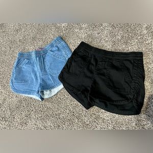 Two Pair of UnionBay Juniors Size S shorts